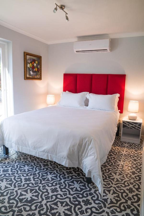 The Beautiful South Guesthouse Stellenbosch Ngoại thất bức ảnh