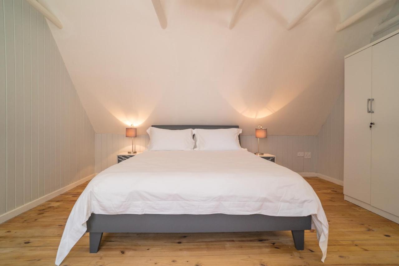 The Beautiful South Guesthouse Stellenbosch Ngoại thất bức ảnh